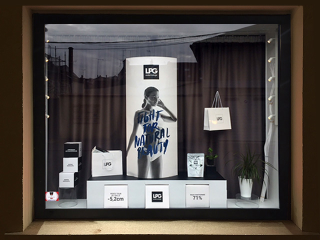 Vitrine Institut Maria Galland